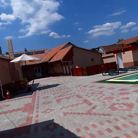 Pensiunea La Nety Guest house